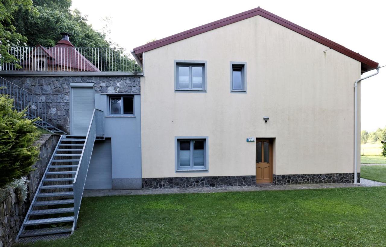 Guesthouse Idila Pod Nanosom Senozece Экстерьер фото