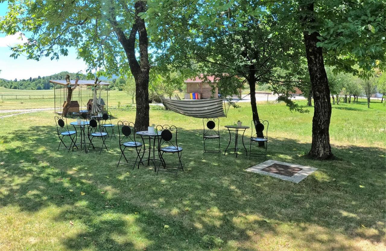 Guesthouse Idila Pod Nanosom Senozece Экстерьер фото