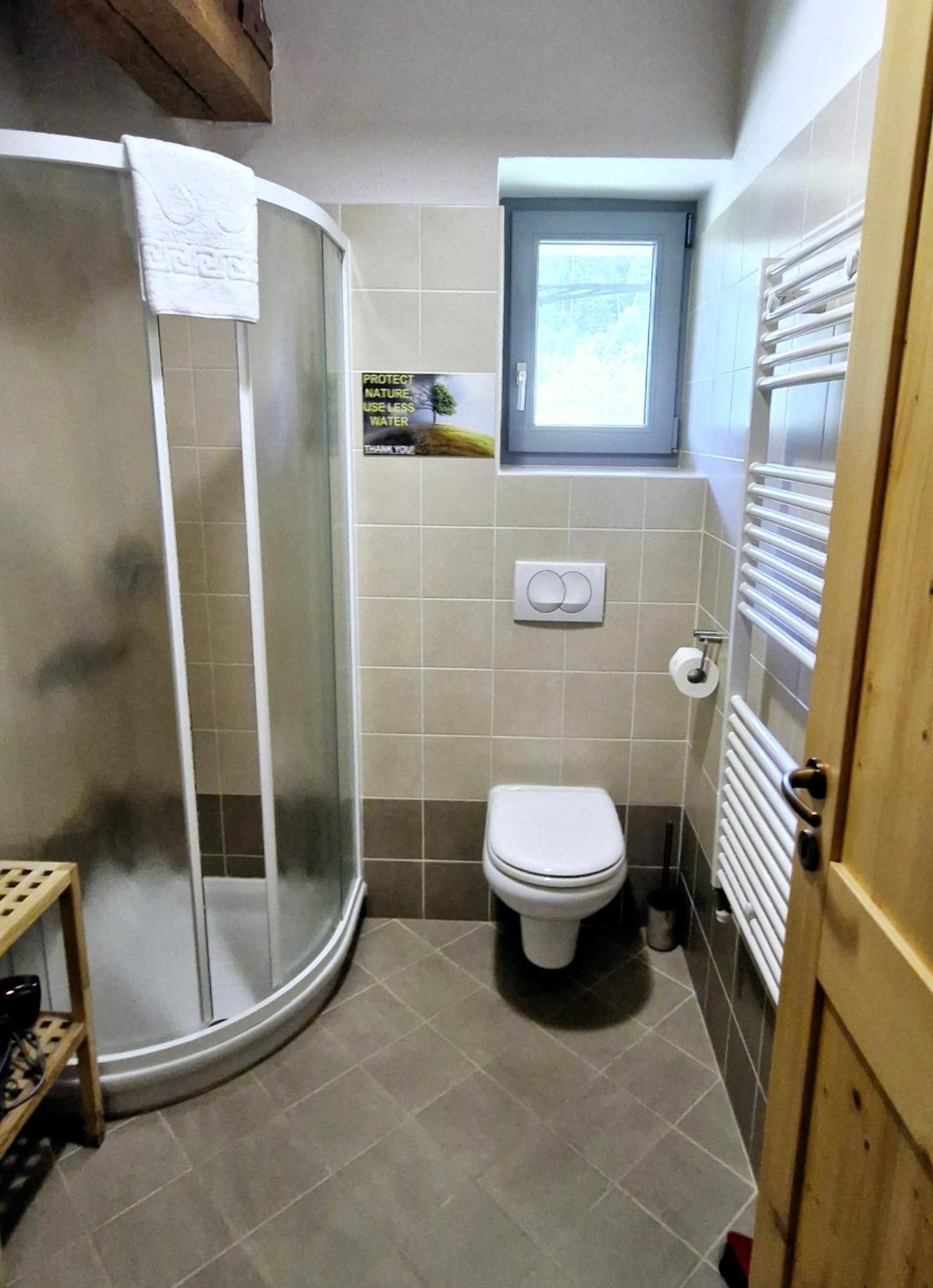 Guesthouse Idila Pod Nanosom Senozece Экстерьер фото