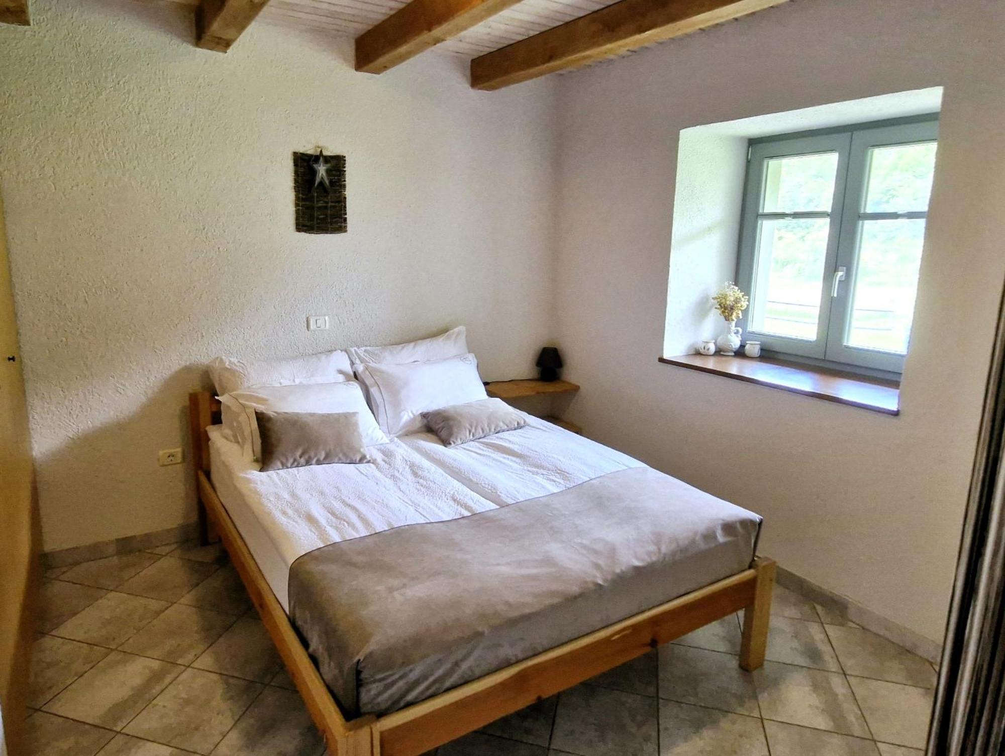 Guesthouse Idila Pod Nanosom Senozece Экстерьер фото