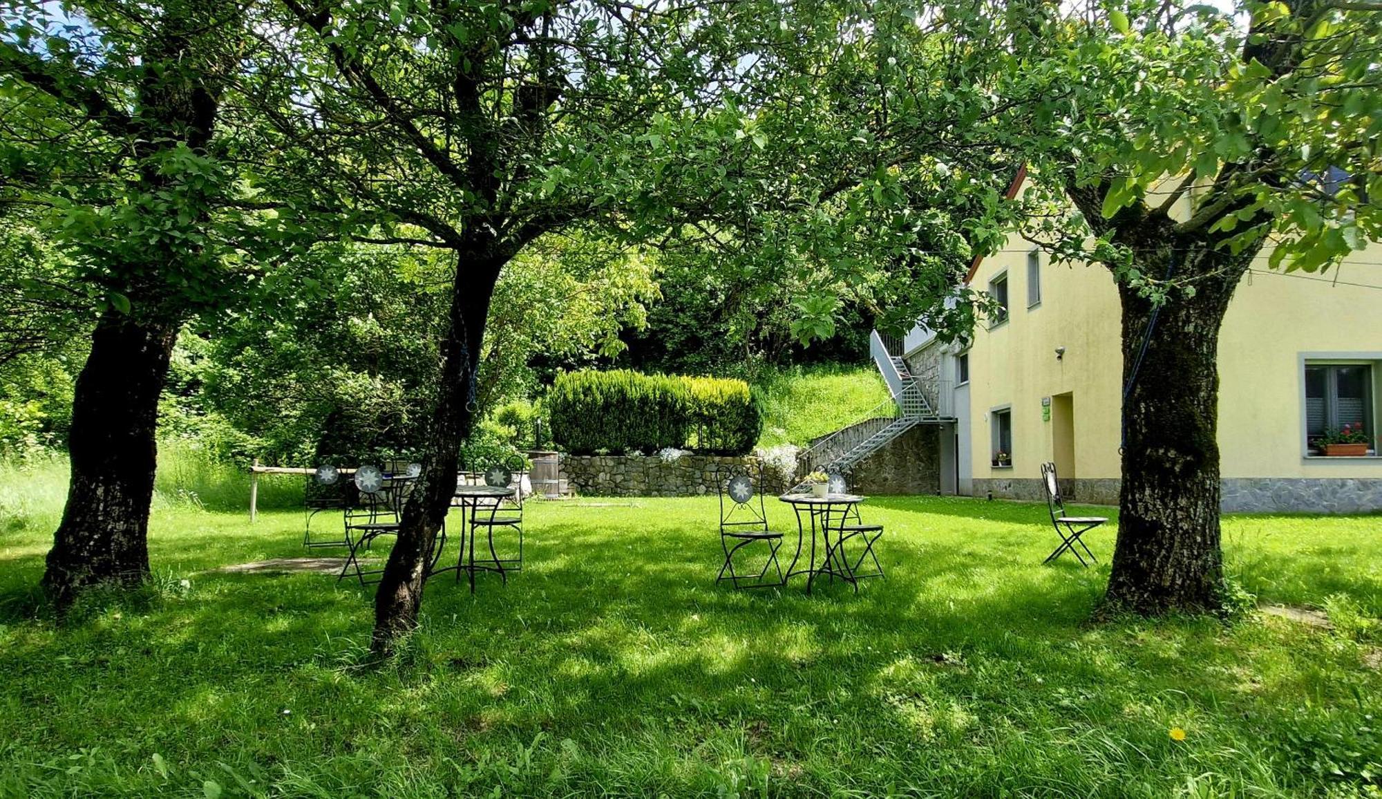 Guesthouse Idila Pod Nanosom Senozece Экстерьер фото